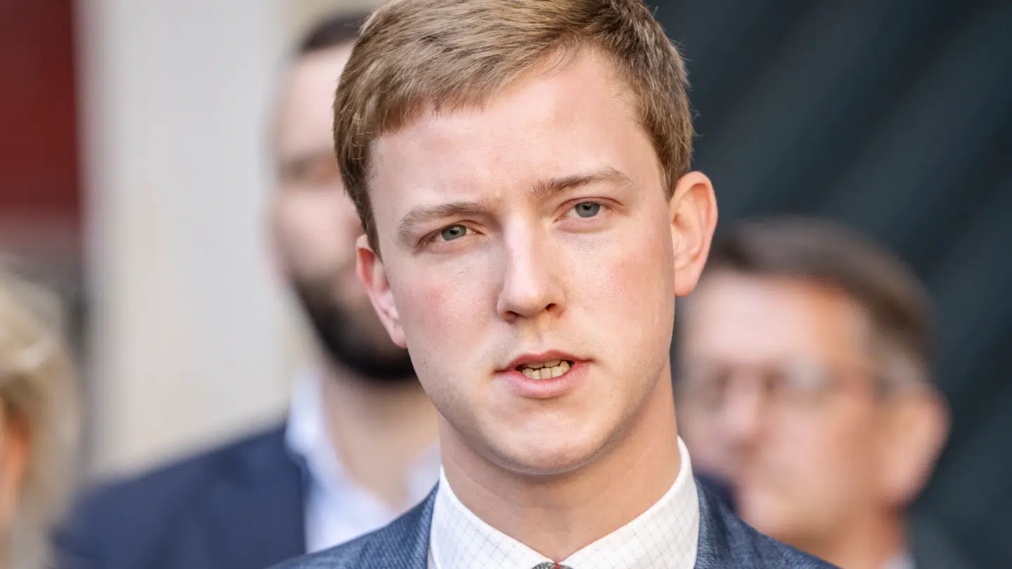 Mikkel Bjørn (DF) mener, at kommentaren på X bør få store konsekvenser for S-kandidaten.