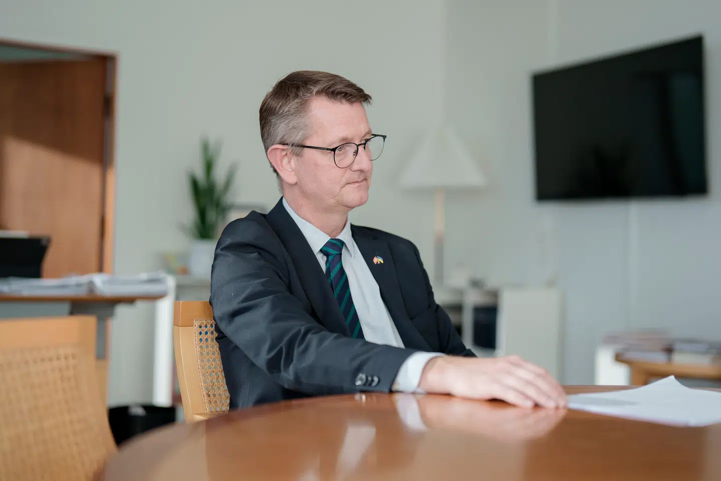 Danmarks minister for samfundssikkerhed og beredskab, Torsten Schack Pedersen (V), har ladet sig inspirere af vores nordiske naboer. Nu vil ministeren se på muligheden for at åbne beredskabsbutikker i Danmark, hvis eller når krisen rammer.