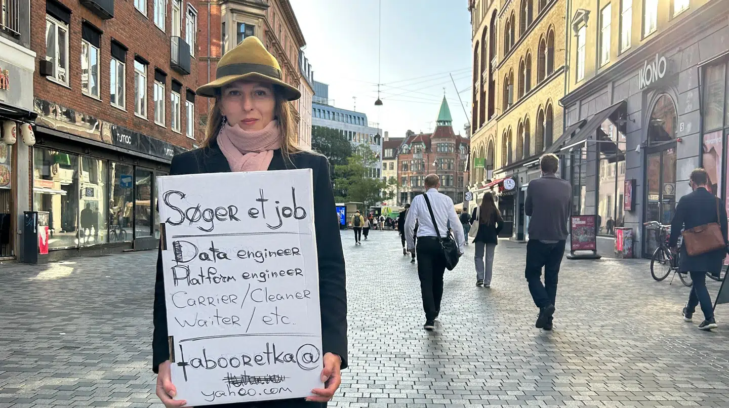 39-årige ukrainer Daryna Shybaieva stod fredag morgen på Strøget i København med en jobansøgning.