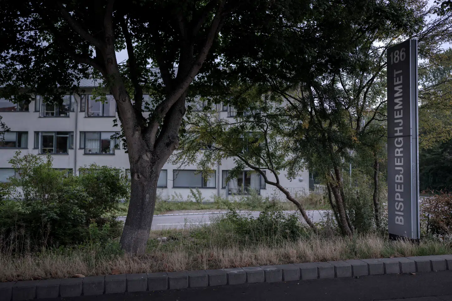 Beboere lå i egen afføring og opkast på Bispebjerghjemmet i Københavns nordvestkvarter. Der er nu en undersøgelse på vej om forholdene på plejehjemmet.