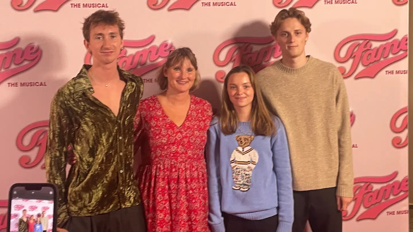 B.T. møder Camilla af Rosenborg til premieren på 'Fame'-musicalen torsdag, hvor hun er i selskab med sønnen Ludvig, sin niece Clara og hendes kæreste Frederik. Foto: Lykke Buhl