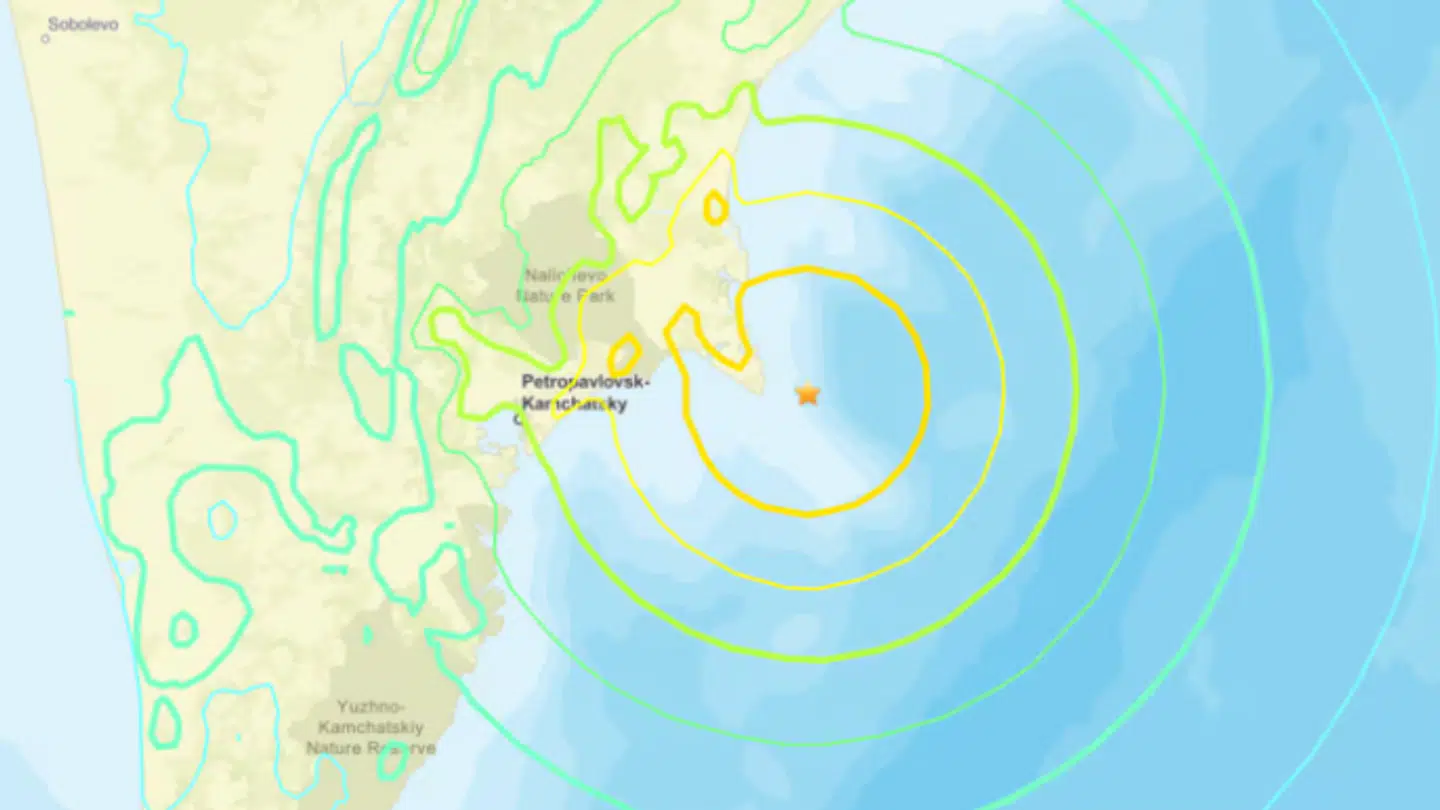 Jordskælvet ramte i havet nær den russiske Kamtjatka-halvø.