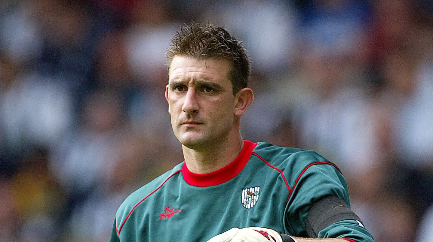 Russel Hoult havde en 20 år lang karriere, før han stoppede i 2013.