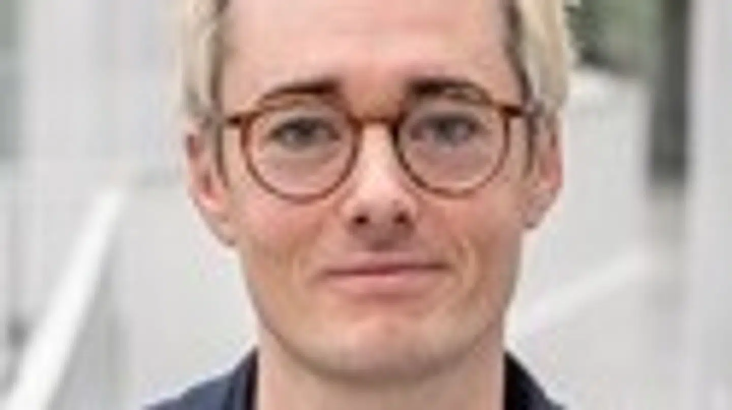 Dylan Cawthorne har sagt sin stilling på Syddansk Universitet op i protest.