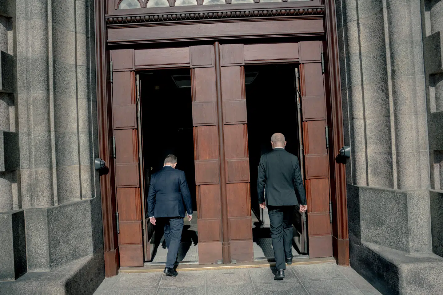 Lars Barfoed og Benny Damsgaard har gået ind og ud af Christiansborg i årevis. Først som en del af systemet – nu som lobbyister.