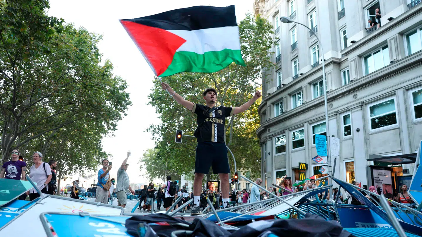 I Madrid handlede det ikke længere om cykelløb søndag.
