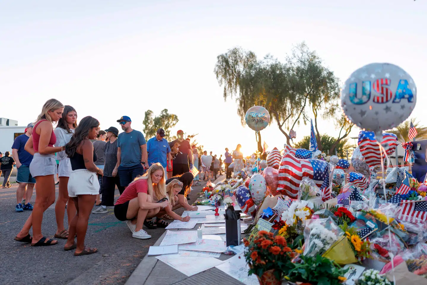 I USA er fløjene trukket skarpt op. Det er forværret efter højrefløjsaktivisten Charlie Kirk er blevet dræbt.