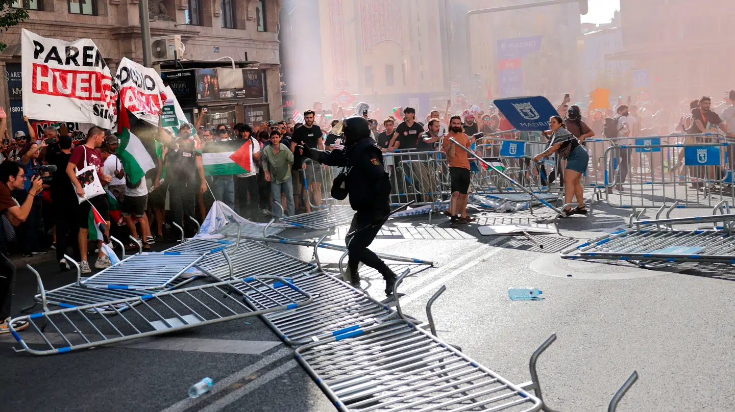 Demonstranter hærgede i Madrids gader.
