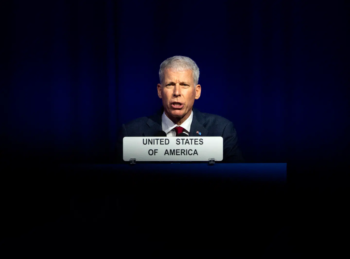 USAs nybagte energiminister, Chris Wright, er tidligere chef for et selskab, der er ekspert i såkaldt fracking til olie- og gasudvinding. Han betegner sig selv som klimarealist og ser ikke de voksende udledninger af CO₂ som noget ubetinget negativt.