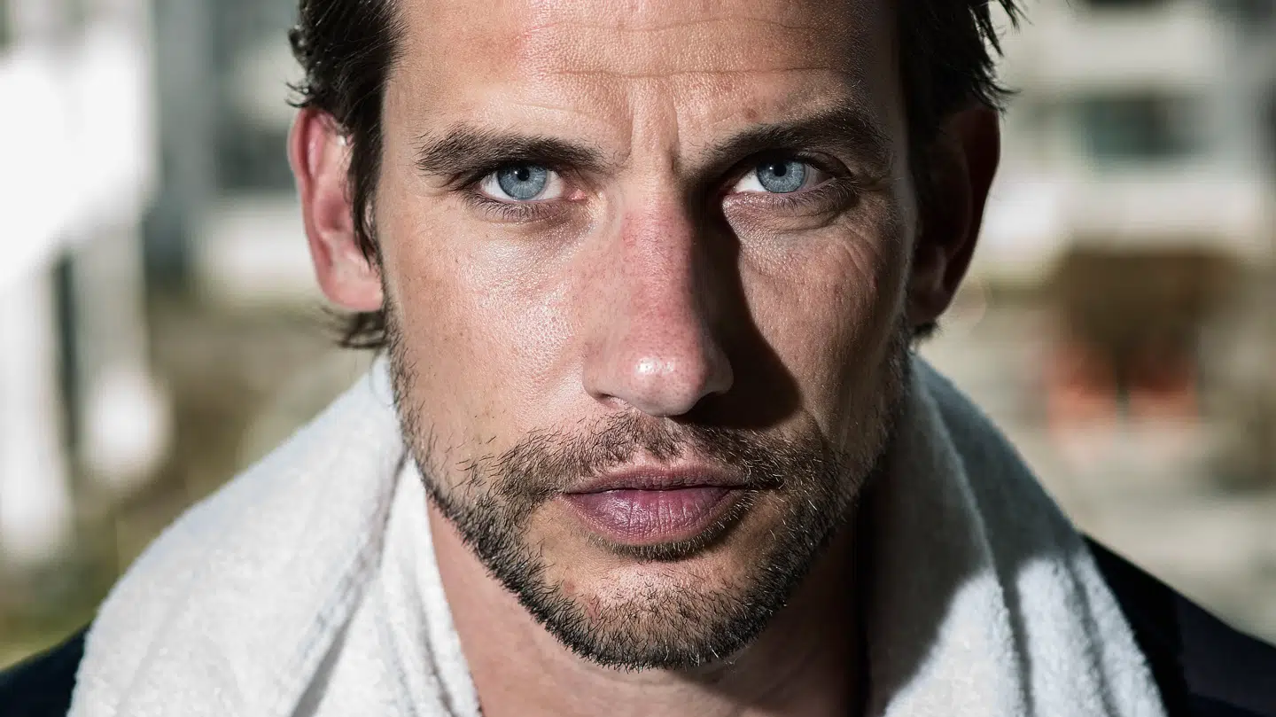 Christian Bitz kaster nu endegyldig håndklædet i ringen.