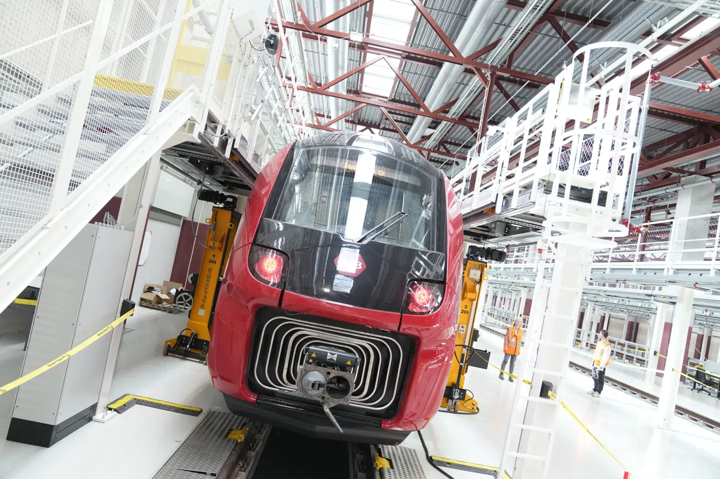 DSB har torsdag vist det første IC5-tog frem. Ifølge DSB kommer det nye tog til at være rygraden i fremtidens togtrafik.