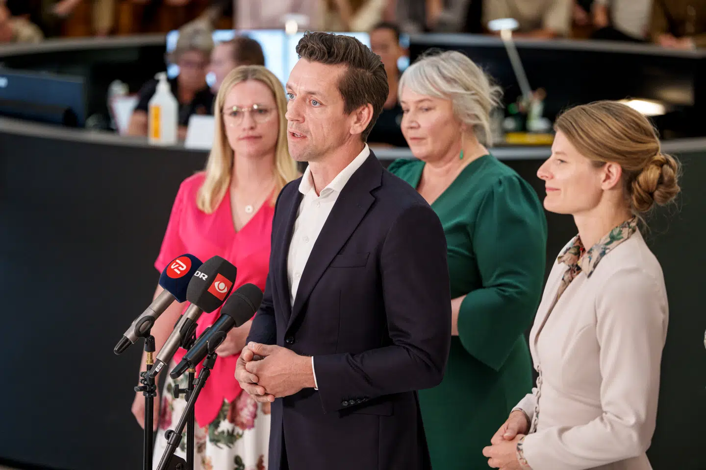 Der har længe været stor forskel på Socialdemokratiet og Moderaternes udlændingepolitik, og blandt andet derfor var det i forsommeren svært for SVM-regeringen at nå til intern enighed om en ny aftale om udenlandsk arbejdskraft.