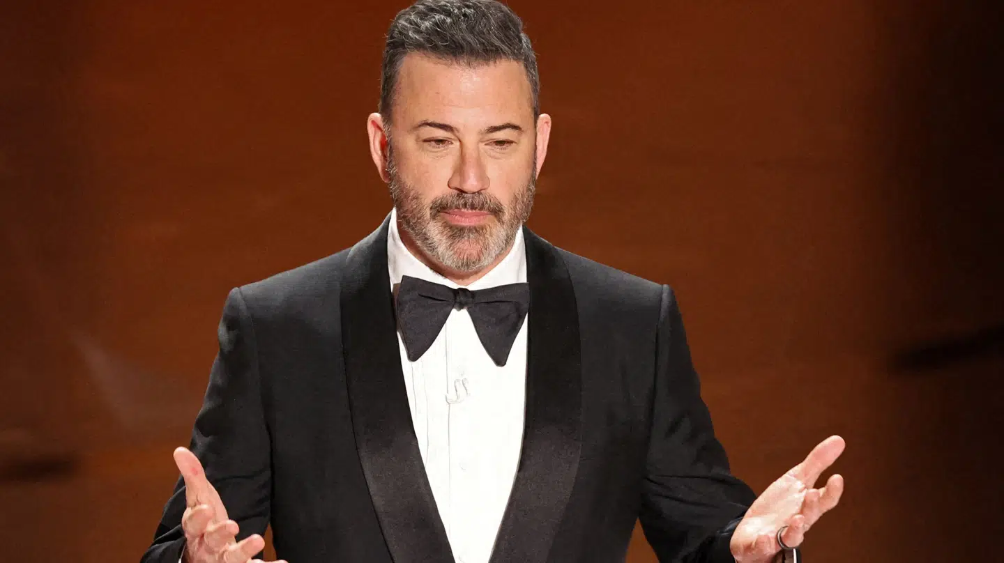 Her ses Jimmy Kimmel vis talkshow på ABC er blevet stoppet på ubestemt tid.