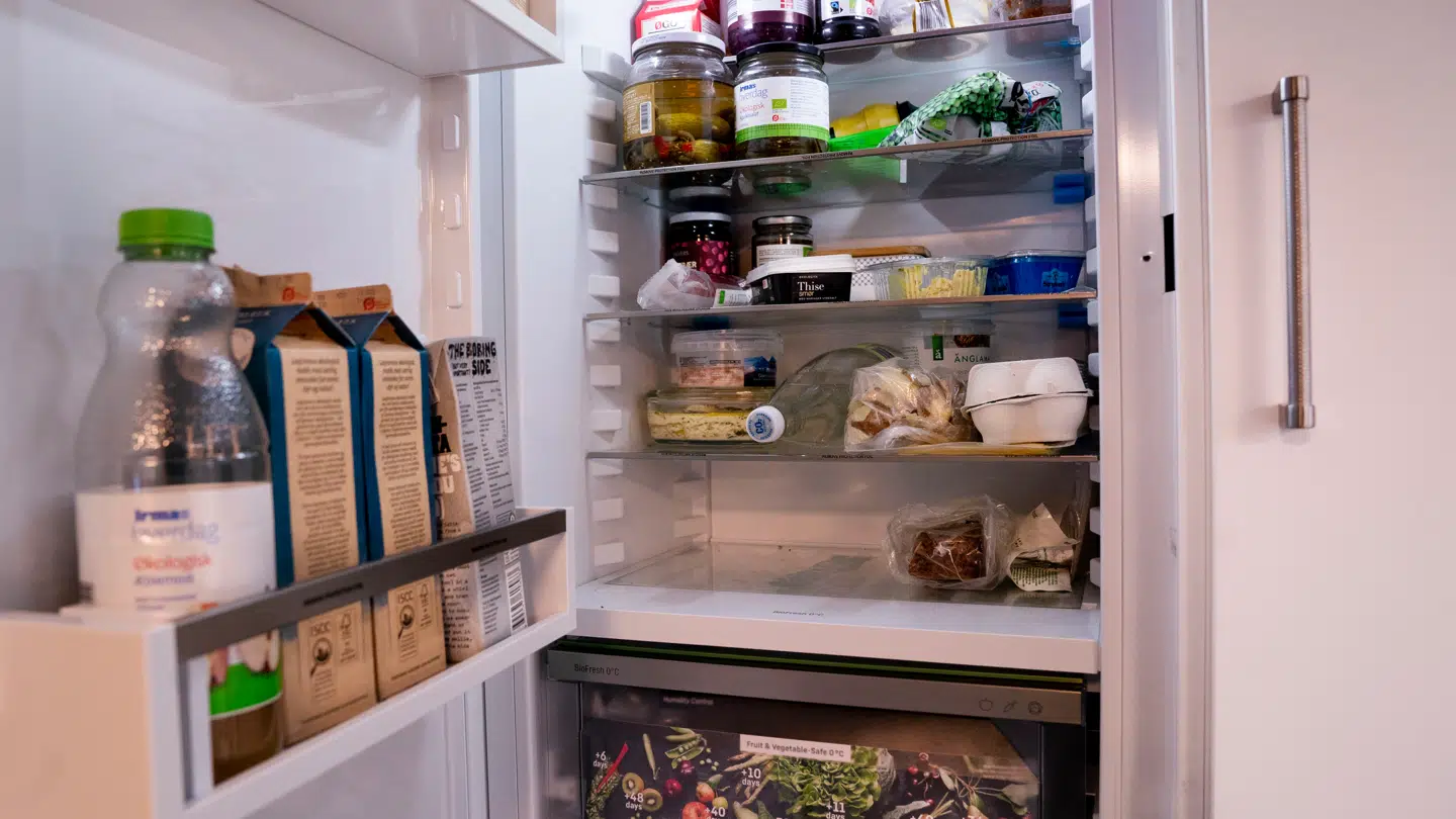 Hvis du vil købe dine dagligvarer uden at bevæge dig udenfor, så er der et sted, der er det billigste.