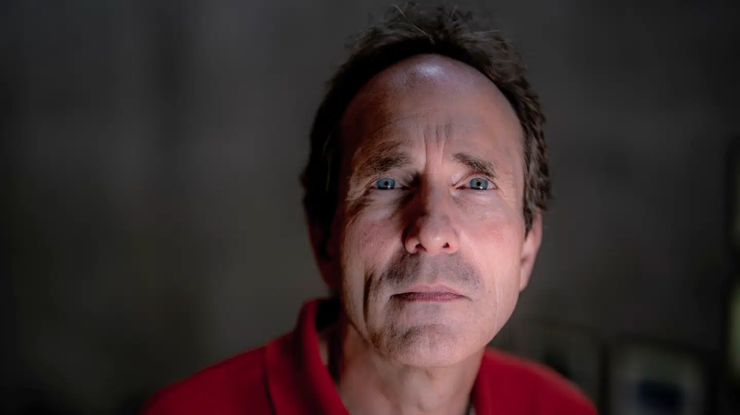 »Der er lidt striptease i det, vi er udsat for i øjeblikket,« siger Peter Viggo Jakobsen.