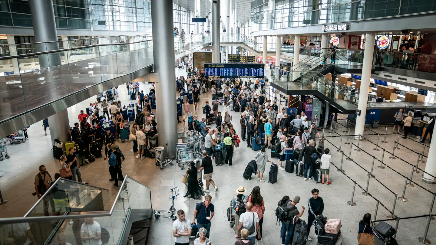 (Arkiv) Flere europæiske lufthavne blev lørdag ramt af et cyberangreb. Heldigvis er både Københavns Lufthavn og Billund Lufthavn sluppet.