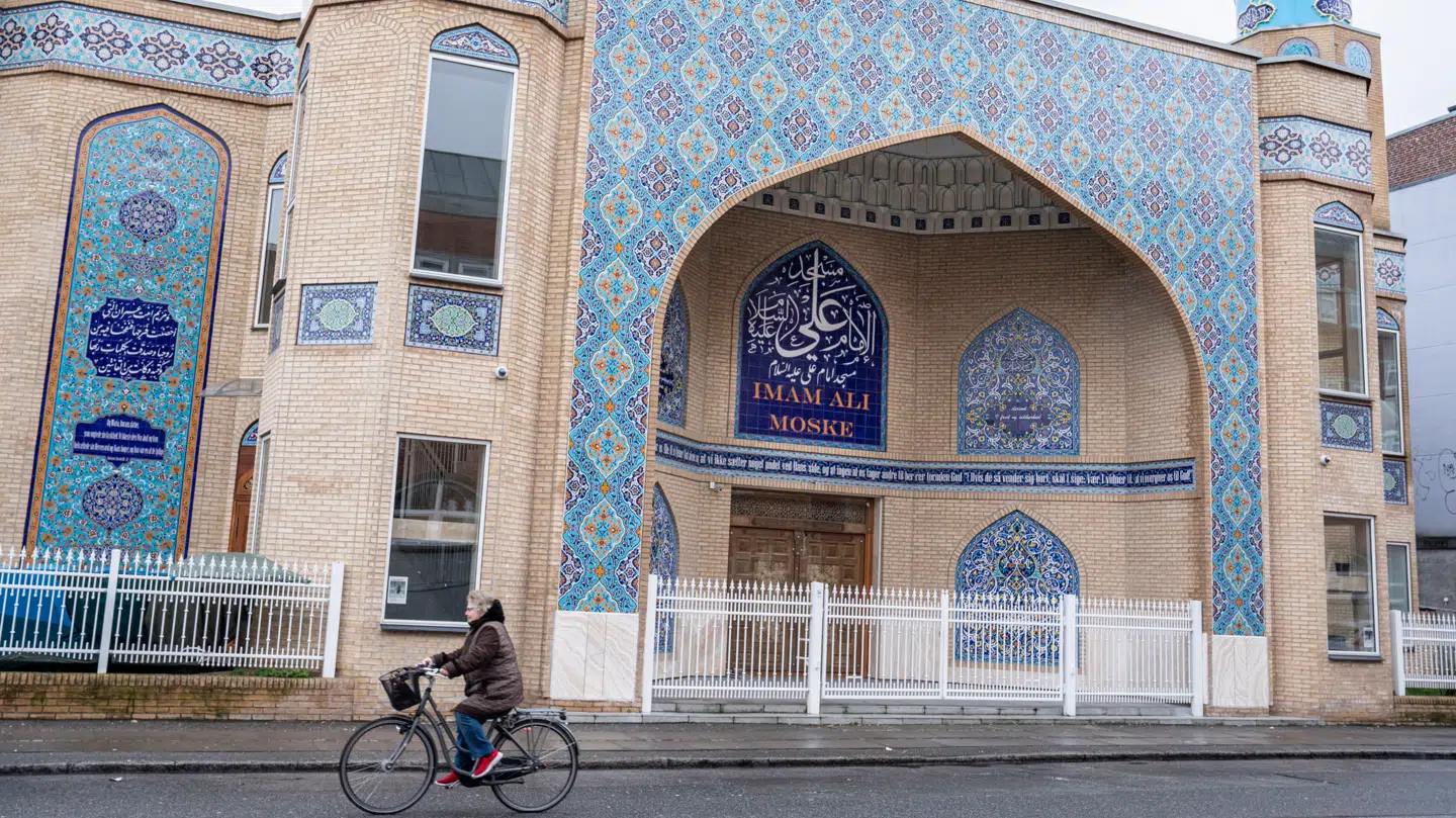Den skandaleramte Imam Ali-moské i nordvestkvarteret i København er endnu engang i politisk modvind.