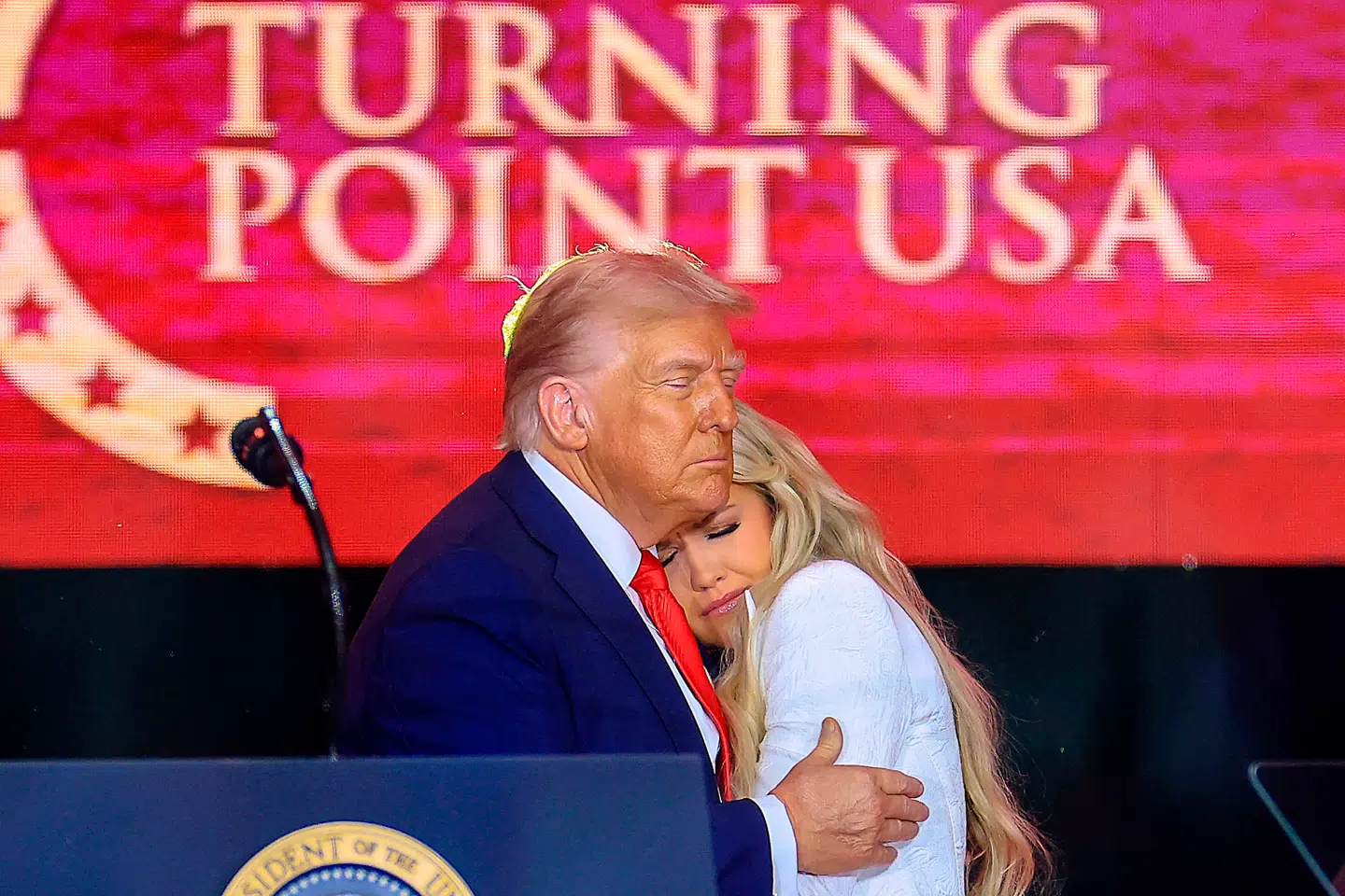 »Det kan virke som om, Trump og hans allierede bevidst prøver at bekæmpe det had og de forskruede meninger, der tog livet af Kirk, med endnu mere had og forskruede meninger.« Foto: Joe Raedle/AFP/Ritzau Scanpix