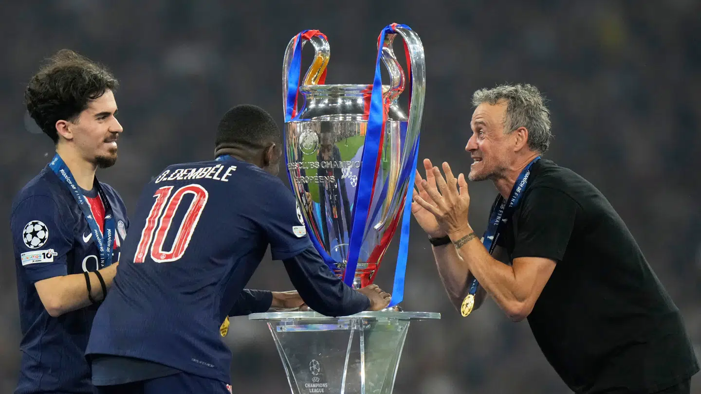 Hverken Vitinha (tv.) eller Luis Enrique (th.) vil være til stede under aftenens Ballon d'Or-uddeling på trods af, at de er nomineret til priser. Til gengæld vil Ousmane Dembélé været til stede i Paris,