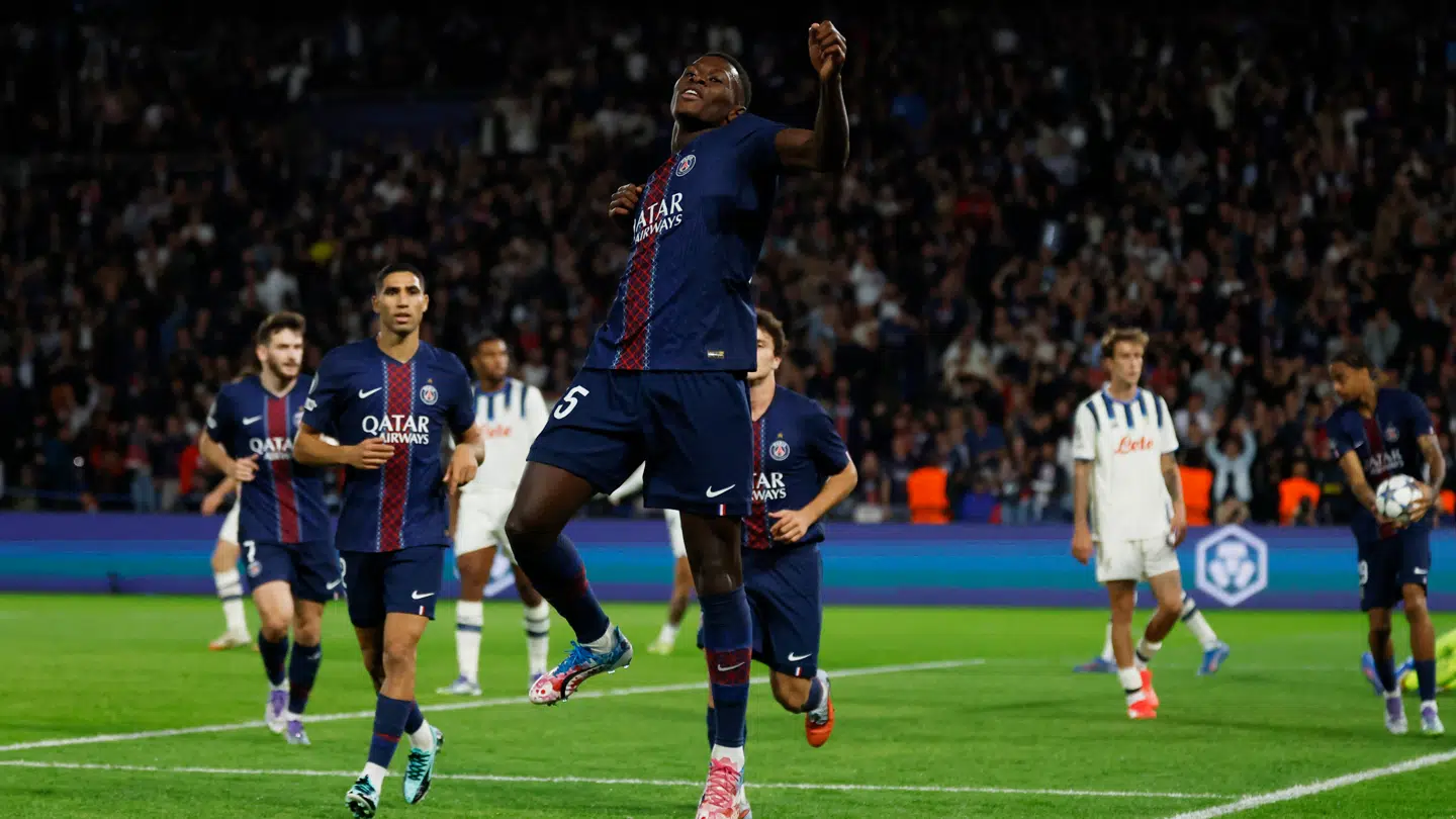 Hele ni af PSGs spillere fra den forgangne sæson er nomineret til Ballon d'Or. Siden er Gianluigi Donnarumma skiftet til Manchester City, men Champions League-vinderen tæller stadig kandidaterne Vitinha, Fabián Ruiz, João Neves, Khvicha Kvaratskhelia, Achraf Hakimi, Désiré Doué, Ousmane Dembélé og Nuno Mendes (forrest på billedet).