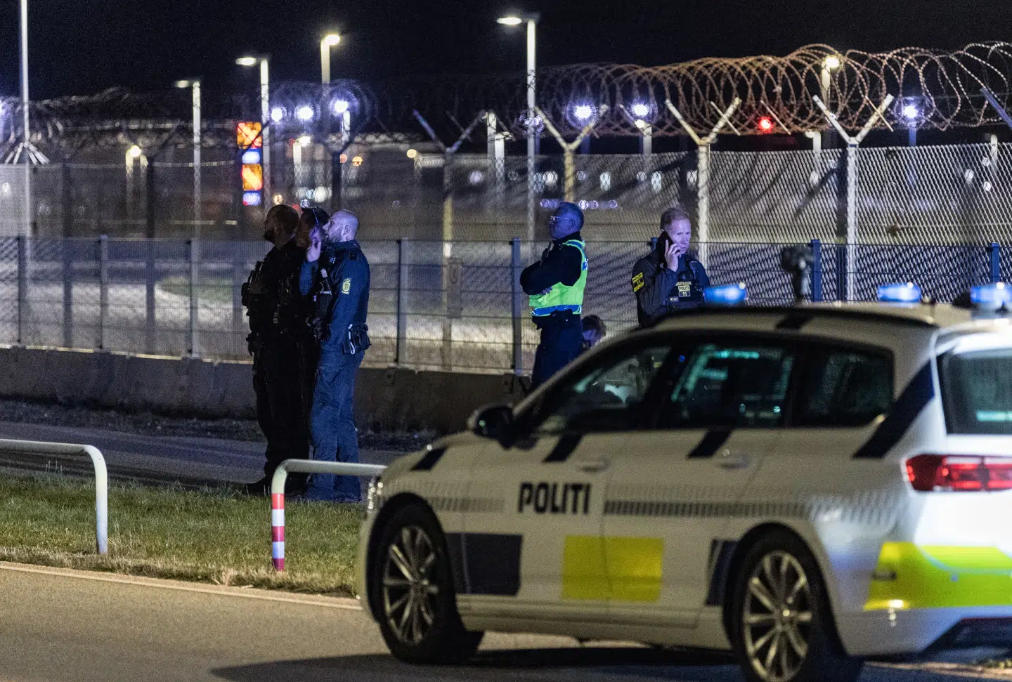 Politiet var massivt til stede i aftes, da flere droner kredsede over Københavns Lufthavn.