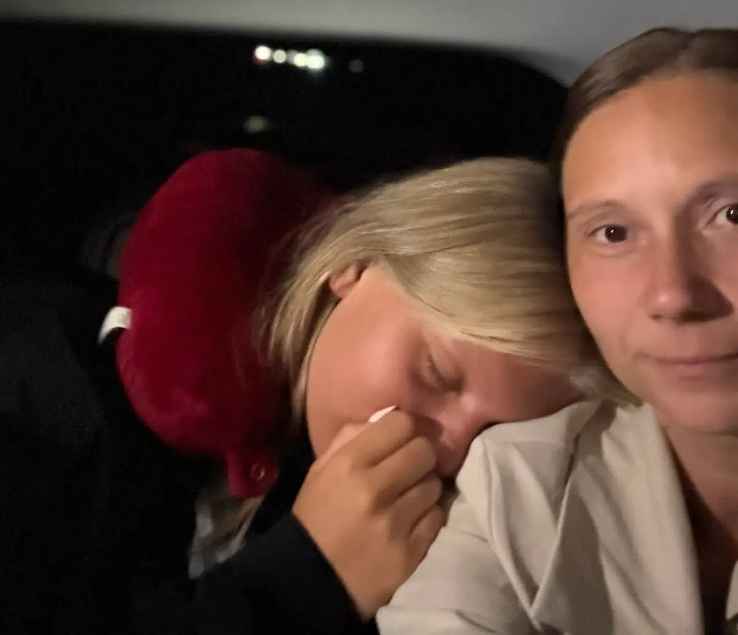 Der blev sovet på bagsædet under hjemturen.