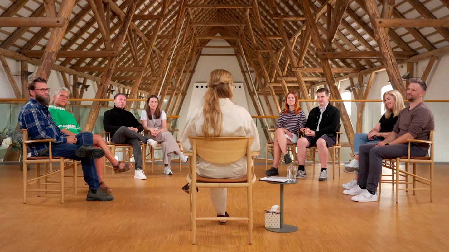 Psyko-Trine er klar til at domptere gruppeterapiens åndelige stripteaseseance.