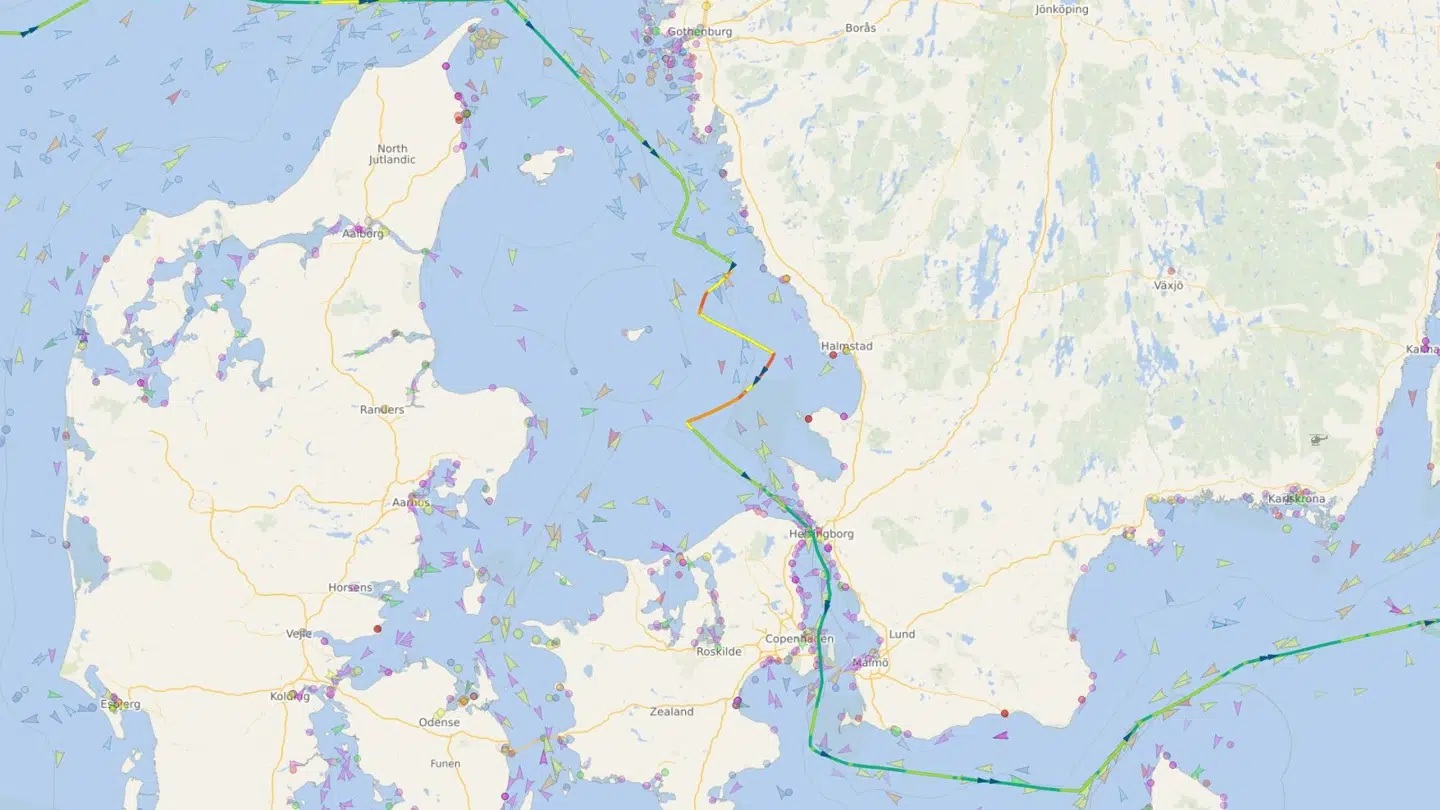 Astrol-1s mystiske kurs gennem dansk farvand har vakt opsigt.