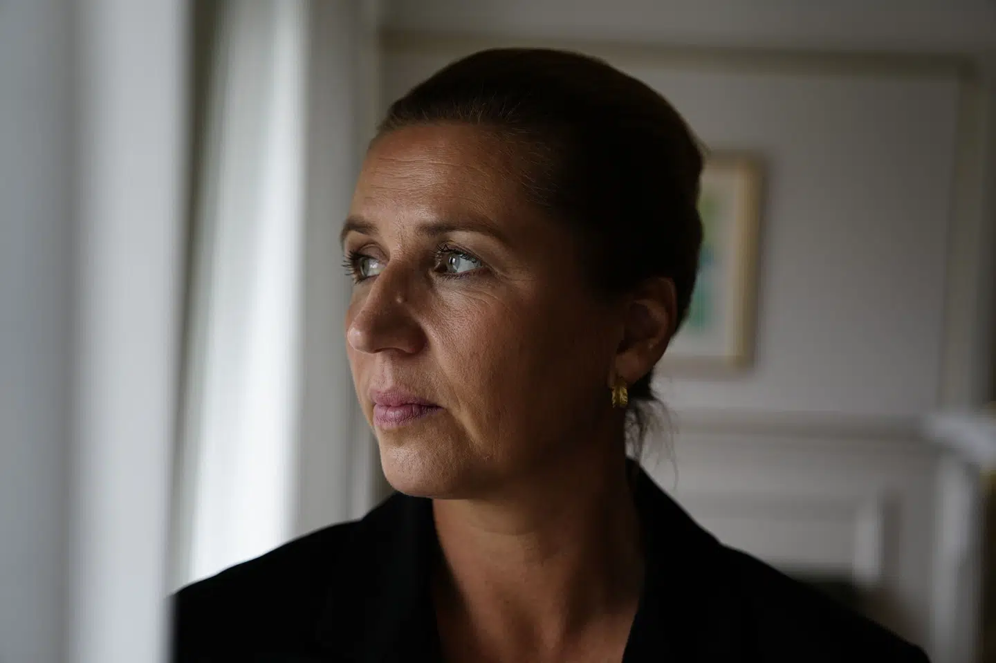 Den danske statsminister, Mette Frederiksen (S), siger, at det er vigtigt at turde forholde sig til sin historie. Onsdag markeres en officiel undskyldning til grønlandske kvinder berørt af den såkaldte spiralsag.