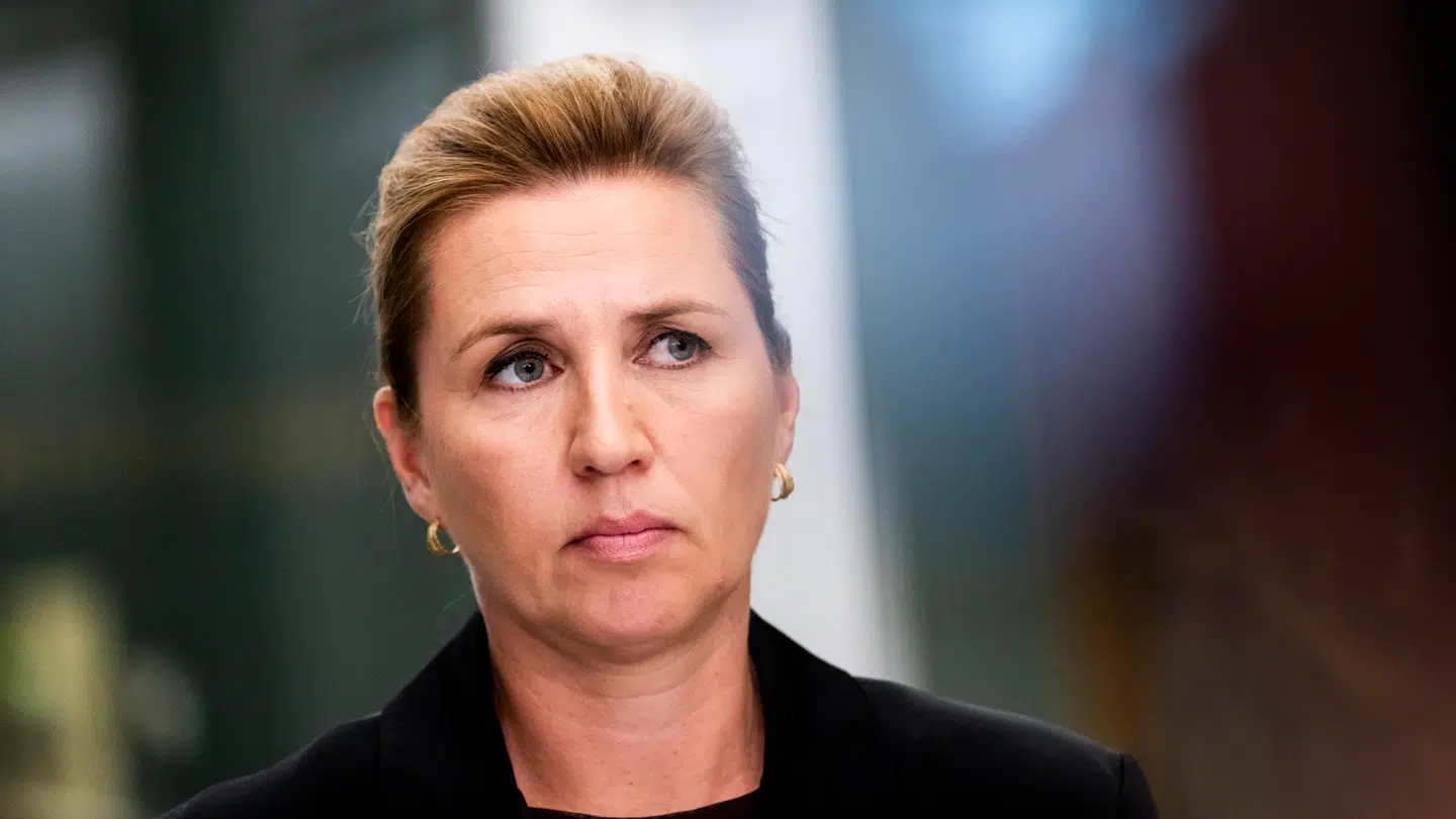 Statsminister Mette Frederiksen (S) til doorstep om forsvarstiltag som følge af sikkerhedssituationen i Statsministeriet, København, onsdag den 17. september 2025. (Foto: Emil Nicolai Helms/Scanpix 2025)