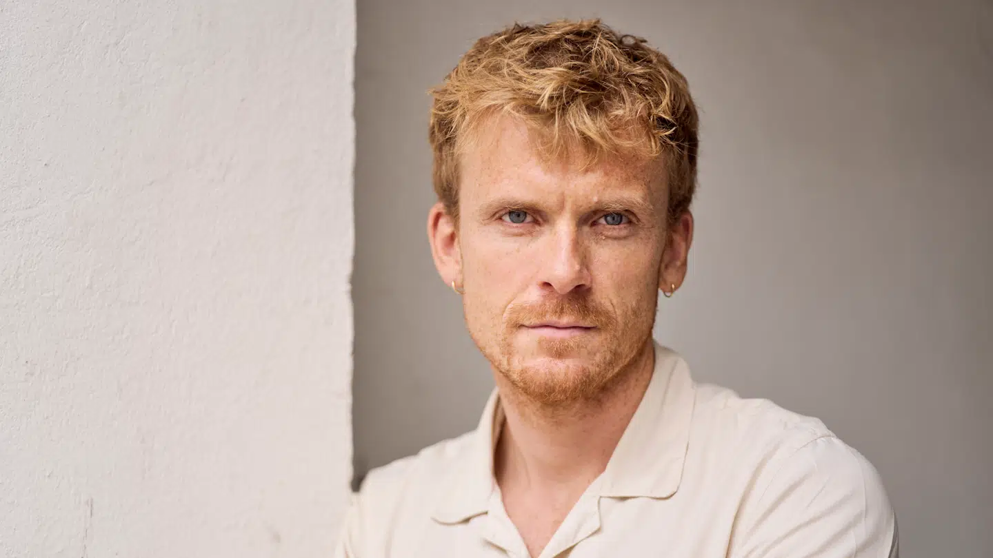 Morten Hee Andersen er aktuel som Axel Byvang i DR-serien 'Carmen Curlers'.