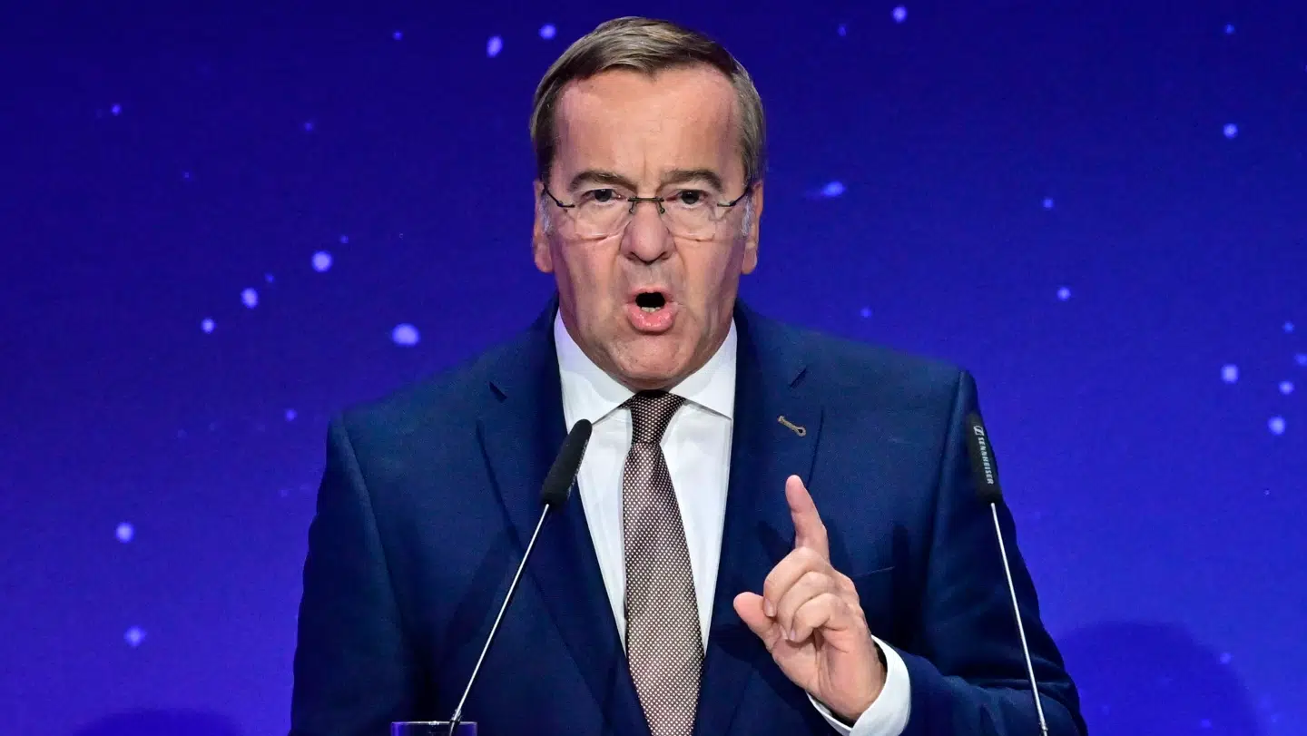 Den tyske forsvarsminister Boris Pistorius advarer nu mod, at russiske satellitter har skygget tyske af slagsen.