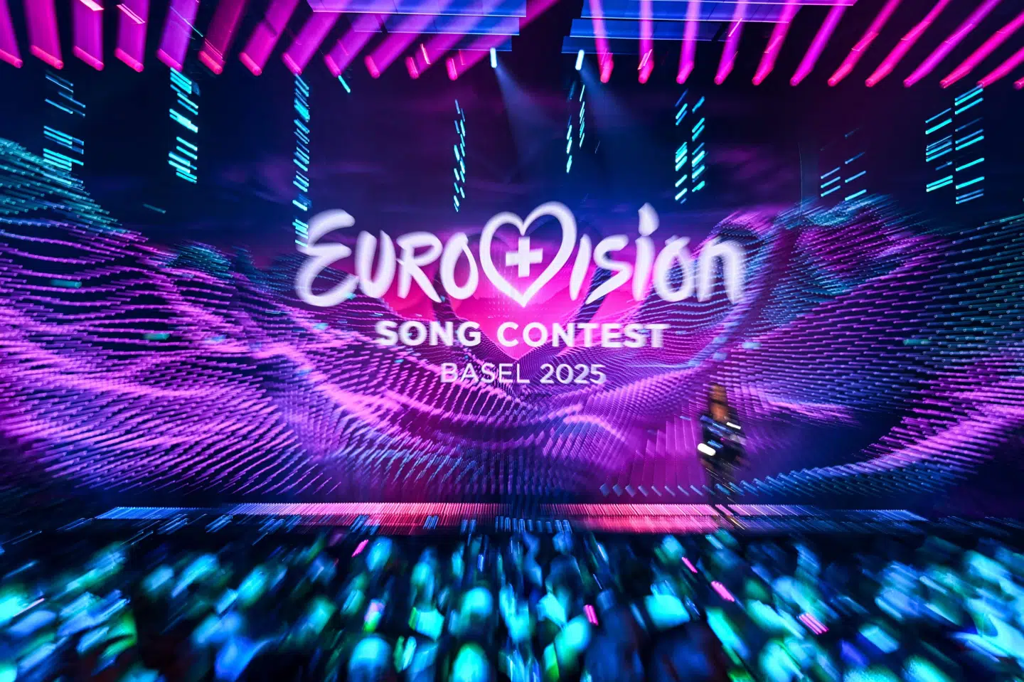 (Eurovisions medlemslande skal i slutningen af november stemme om, hvorvidt næste års musikkonkurrence skal være med eller uden Israel som deltager.