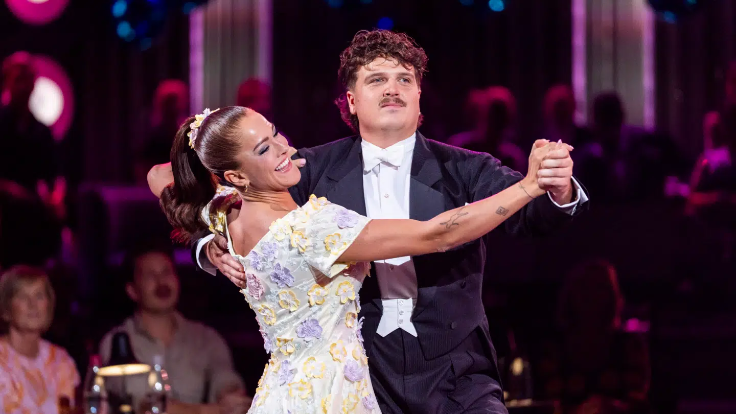 Alfred Midé Erichsen & Camilla Dalsgaard under premieren i 'Vild med dans'.