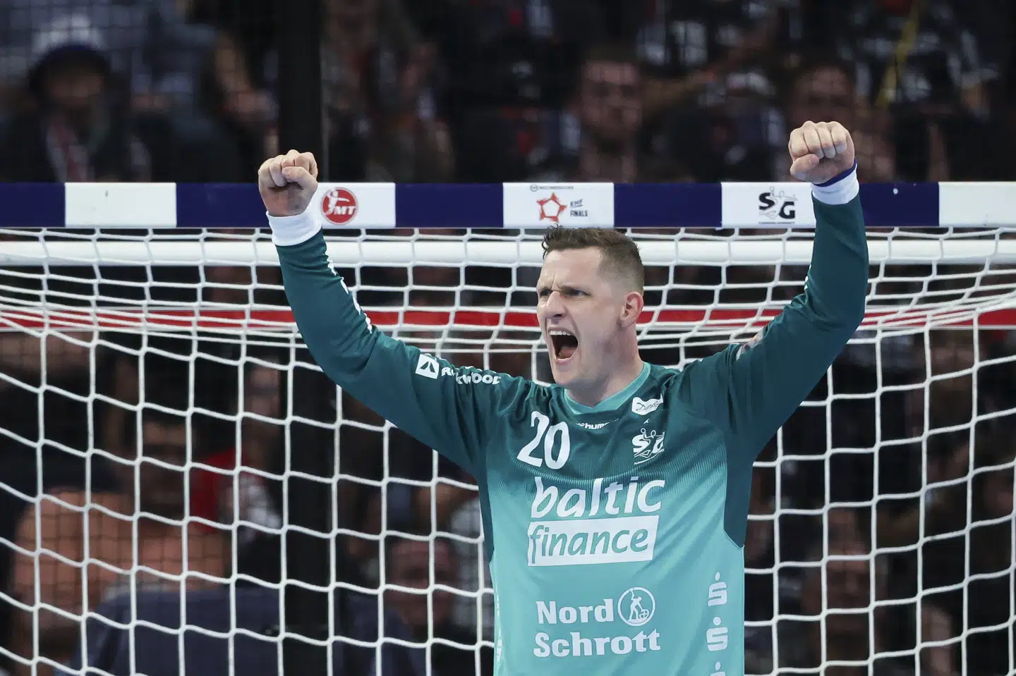 Kevin Møller har vundet det tyske mesterskab og pokalturneringen med Flensburg-Handewitt, som han til sommer forlader. (Arkivfoto).