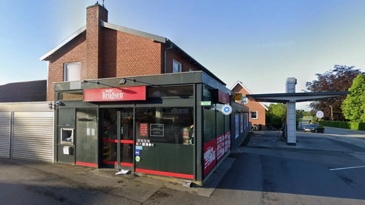 De formodede butikstyve blev jaget væk af den ophidsede brugsuddeler i Brugsen i Breum nord for Skive.