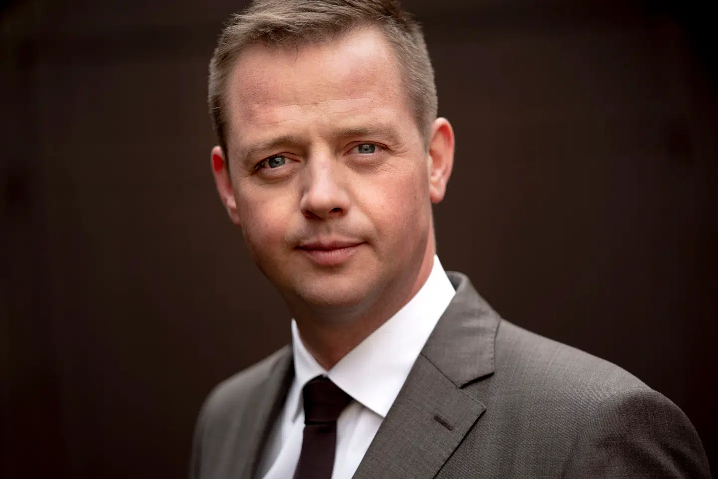 Transportminister Thomas Danielsen (V) indførte søndag en uges forbud mod civil droneflyvning i hele det danske luftrum.