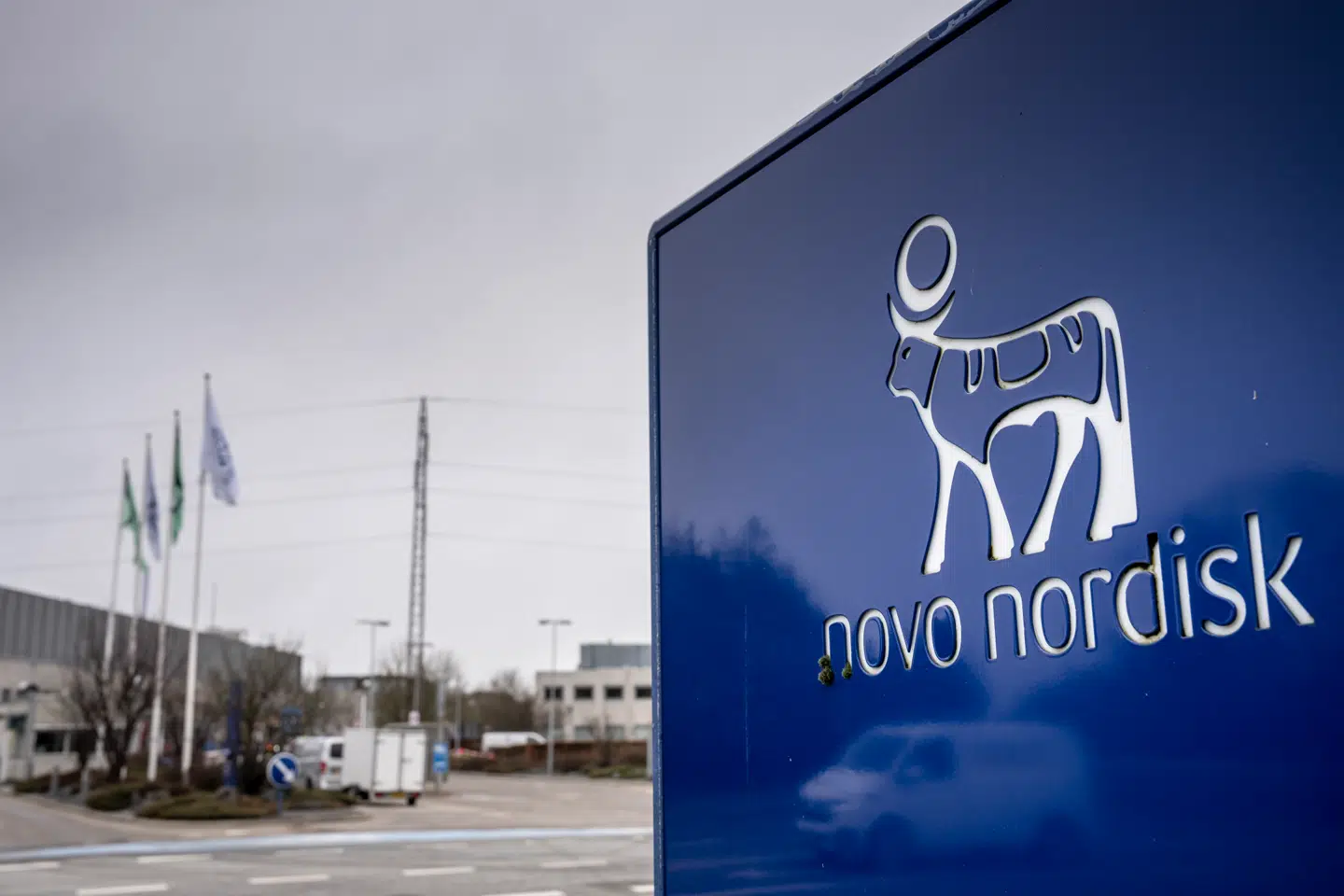 Kalundborg Kommune beskyldes for at være gået for langt for Novo Nordisk, som har skabt tusindvis af arbejdspladser i kommunen.