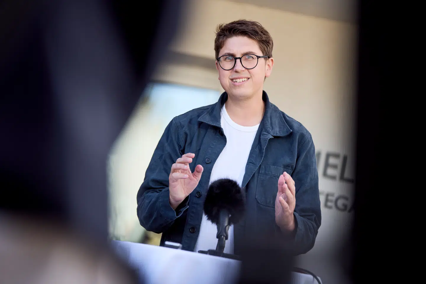 Det er »helt tosset«, at regionerne er tvunget til at tilbyde skattefinansieret sterilisering til borgere over 18 år. Hvis jeg måtte, så ville jeg afskaffe det i morgen, lyder det fra formanden for sundhedsudvalget i Region Hovedstaden, Christoffer Buster Reinhardt.