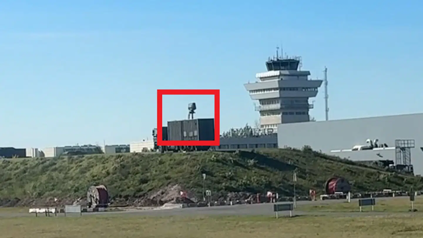 Droneradaren ser således ud og blev spottet lørdag i Københavns Lufthavn.