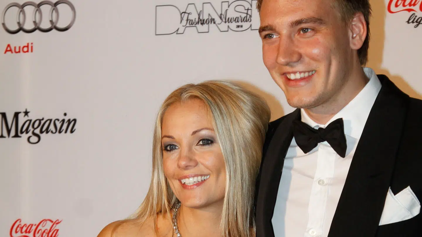 Caroline Fleming og Nicklas Bendtner sammen på den røde løber i 2010.