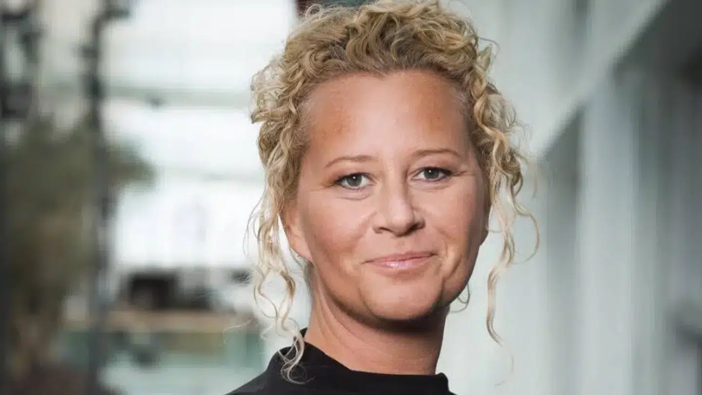 Sandy French er blevet fyret som nyhedsdirektør i DR efter flere år.