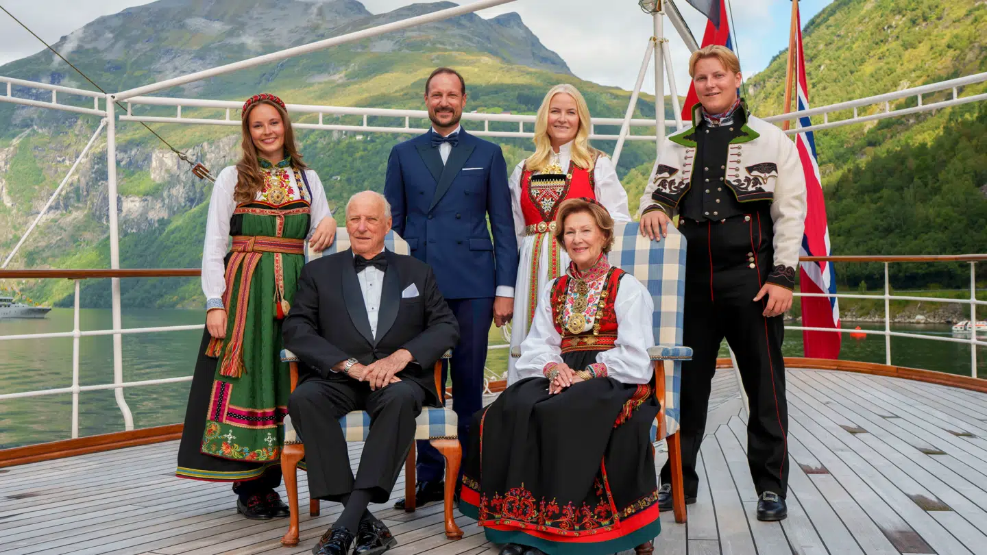 Den kongelige familie fotograferet i forbindelse med Märtha Louises bryllup sidste år. (Arkivfoto)
