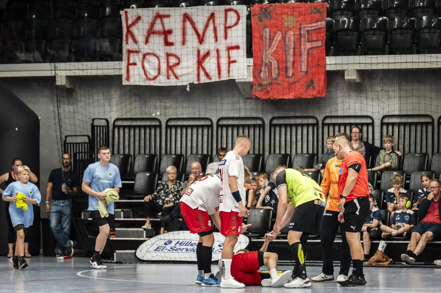 KIF Kolding endte efter nogle vanskelige år med at rykke ud af den bedste række i sidste sæson. Nu forsøger klubben at komme tilbage i en bedre og mere bæredygtig udgave. (Arkivfoto).