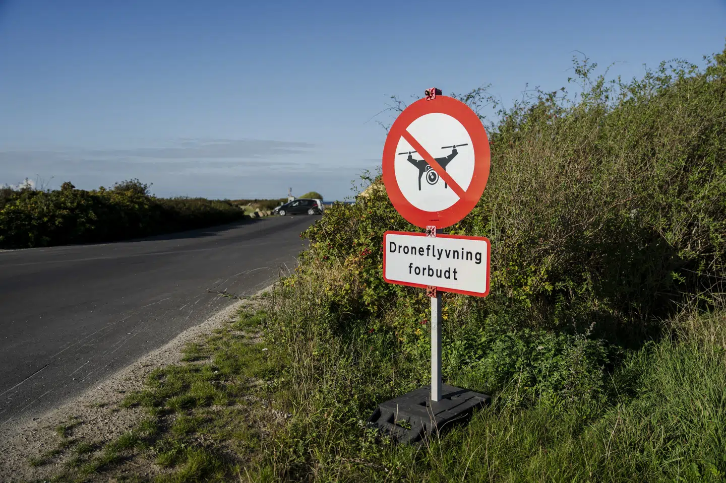Forbuddet mod al civil droneflyvning trådte i kraft mandag og varer frem til fredag ved midnat. Når forbuddet ophører, vil der stadig være områder, hvor det ikke er tilladt at flyve med droner. (Arkivfoto).