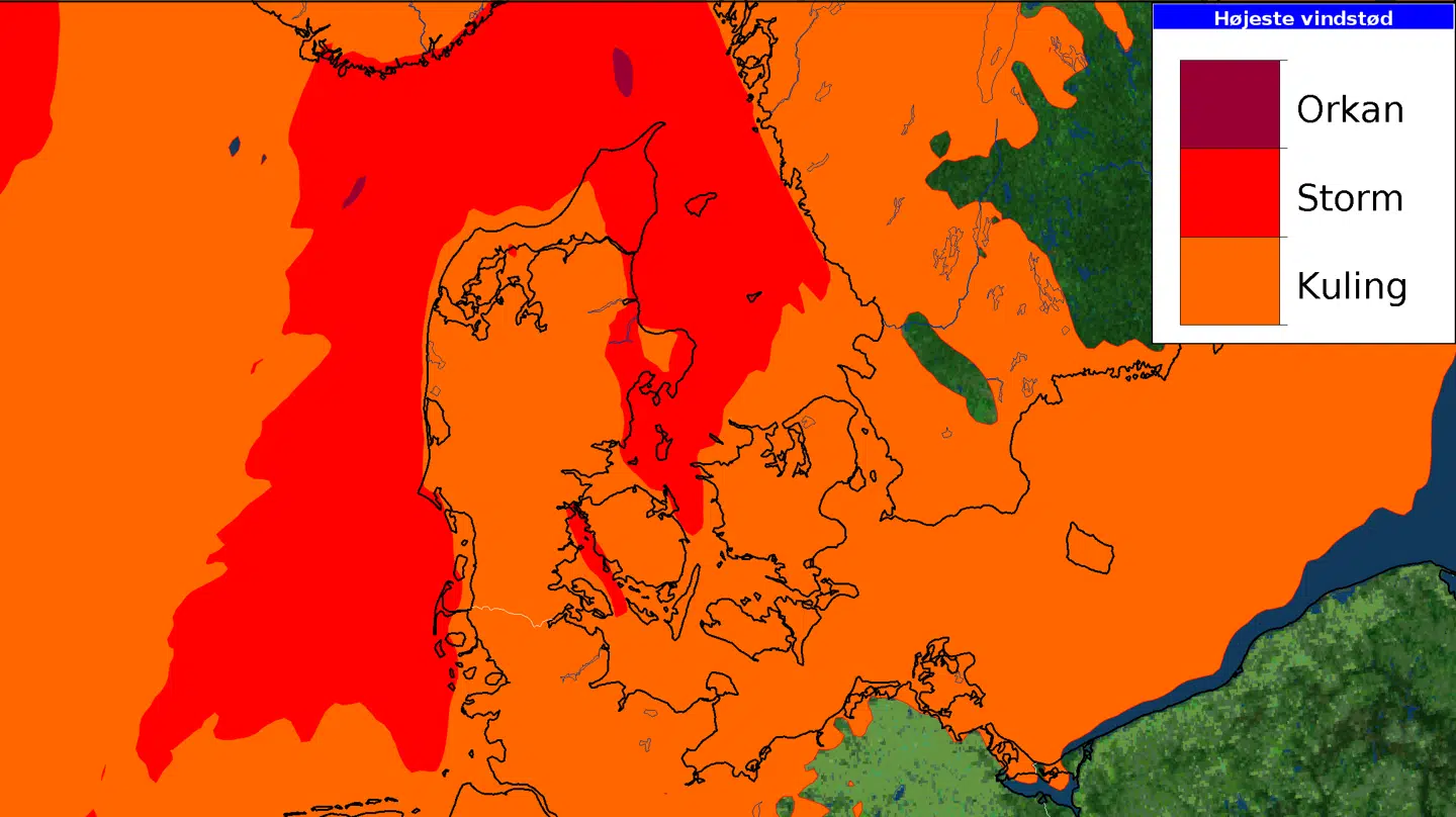 I løbet af den tidligere morgen er både Læsø og Samsø også ramt af stormen. Her kan der ifølge DMI endda komme orkan.