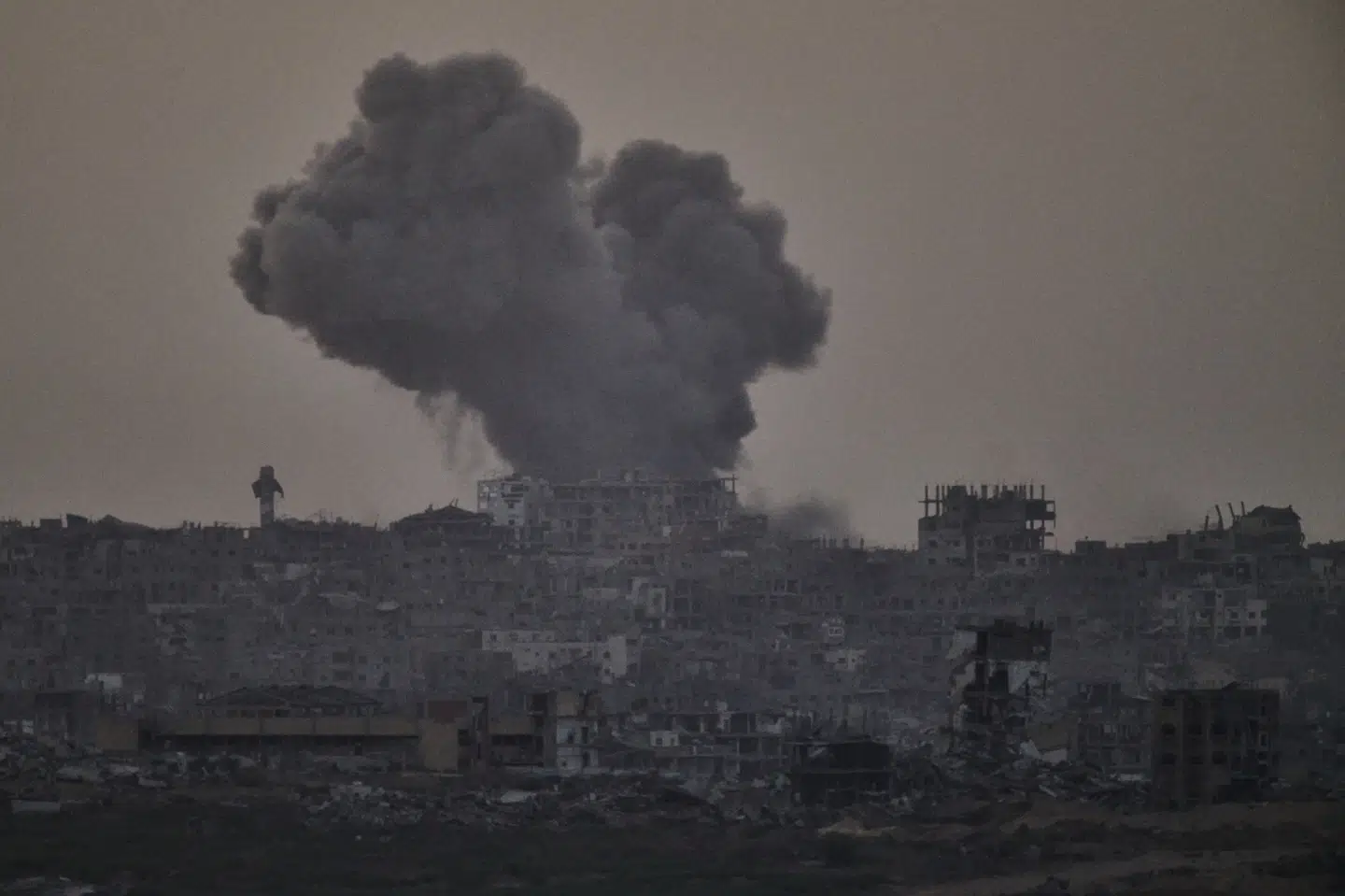 Røg stiger op fra Gaza 3. oktober under israelsk offensiv.