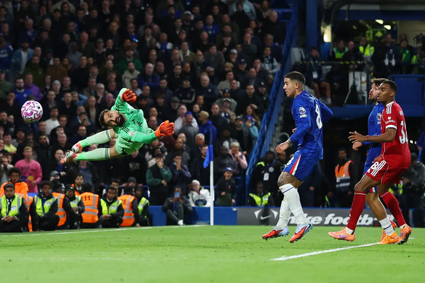 Chelsea sørgede lørdag for det tredje nederlag i træk til Liverpool.