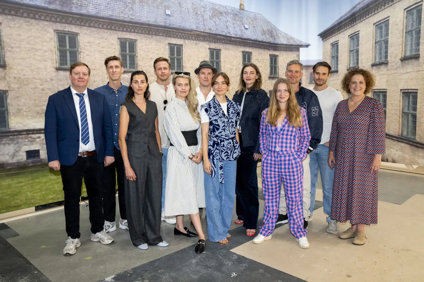 Her ses de fleste af skuespillerne i TV 2 Charlie-serien "Sygeplejeskolen", hvor skuespiller Lone Rødbroe spiller så hidsig og opfarende en underviser, at hendes sygeplejestuderende klager over hende til skolens leder. (Arkivfoto).