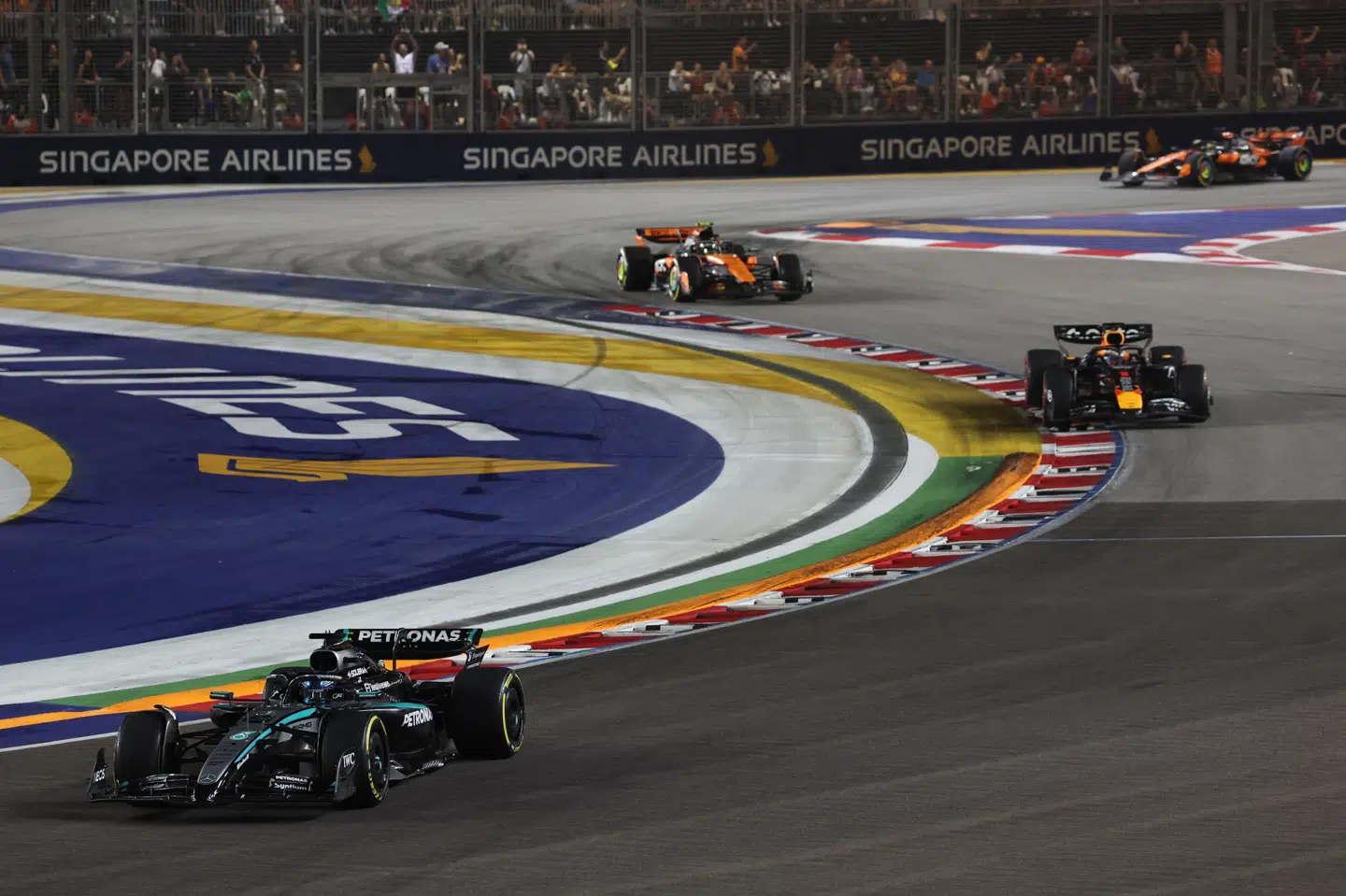 George Russell var skarp fra start og fuldendte en fin weekend i Singapore.